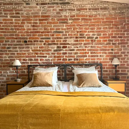 Cozy Apartment With Ac For Couples - Old Town-3